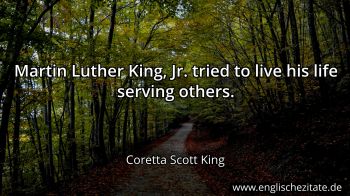 Englisches Zitat von Coretta Scott King als Bild