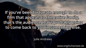 Englisches Zitat von Julie Andrews als Bild