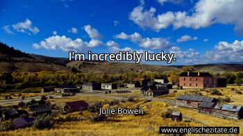 Englisches Zitat von Julie Bowen als Bild