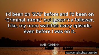 Englisches Zitat von Kelli Giddish als Bild